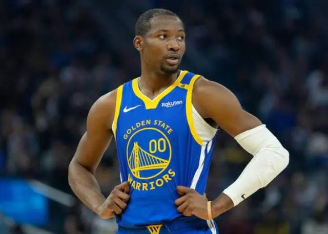 开云登录入口-勇士五连胜风调雨顺 但库明加却开心不起来